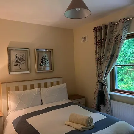 Kilronan 3 Bed House On Castle Grounds
