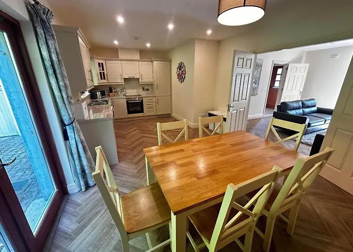 Kilronan 3 Bed House On Castle Grounds Vakantiehuis Ballyfarnon